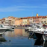 Appartement Wunderschoene Mit Balkon Am Hafen By Interhome Saint-Tropez